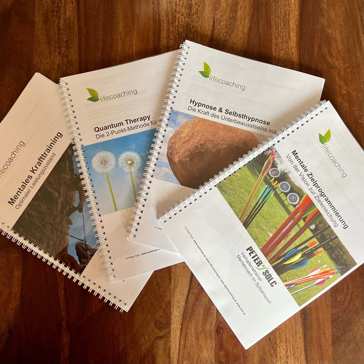 4 gebundene Seminarmappen